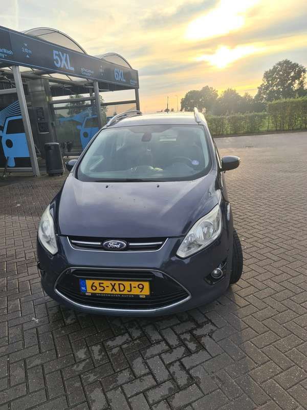 Grijs Gebruikt 2012 Ford Grand C-Max MPV | € 6.950 (Iets duurder) - Afbeelding 1/4