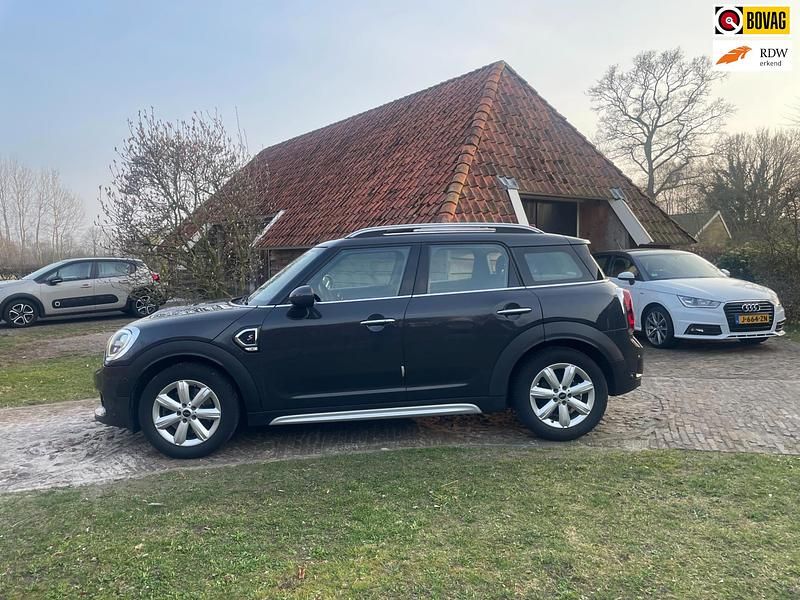 Grijs, metallic lak Gebruikt 2017 Mini Cooper S Countryman Chili SUV | € 19.950 (Goede deal) - Afbeelding 1/4