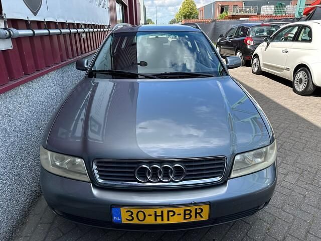 Occasion Audi A4 125 PK (91 kW) 2001 Grijs Stationwagen