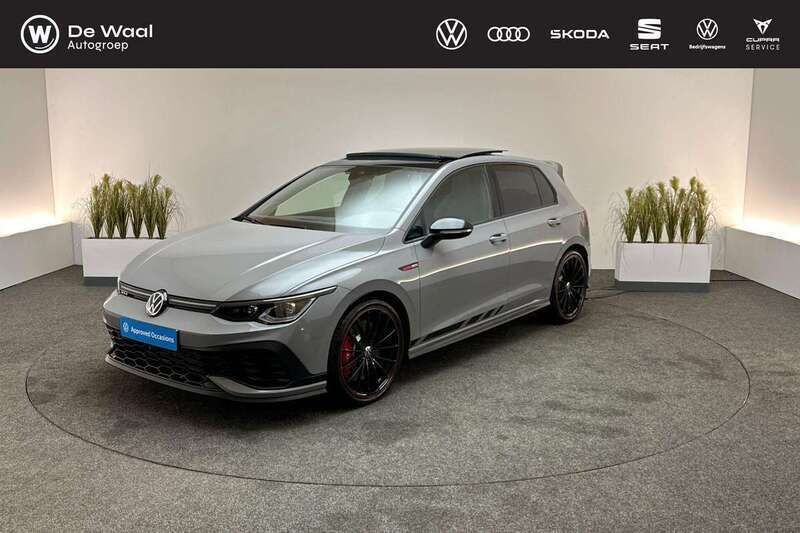 Grijs Gebruikt 2024 VW Golf VIII GTI Clubsport Hatchback | € 53.900 - Afbeelding 1/3