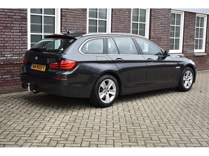 Occasion BMW 523 Executive 204 PK (150 kW) 2011 Grijs Stationwagen
