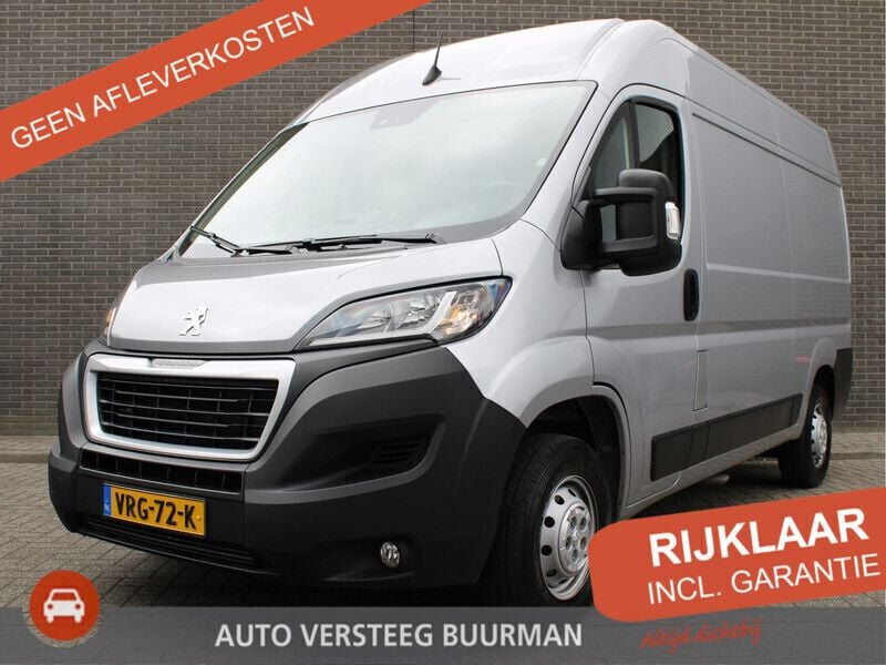Grijs Gebruikt 2022 Peugeot Boxer Van | € 19.950 (Goede deal) - Afbeelding 1/4