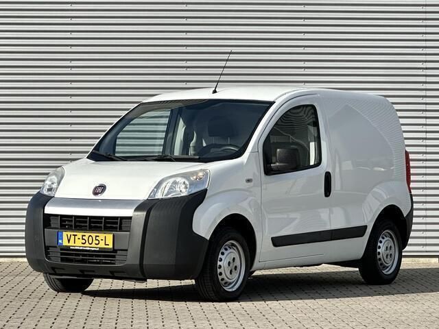 Wit Gebruikt 2016 Fiat Fiorino Basis MPV | € 4.999 (Goede deal) - Afbeelding 1/4