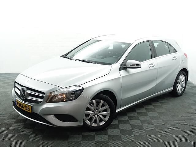 Occasion Mercedes A180 Prestige 122 PK (89 kW) 2013 Grijs metallic Hatchback