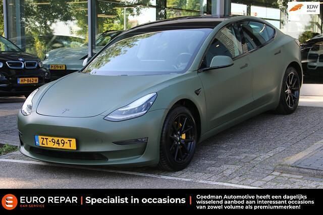 Zwart Gebruikt 2019 Tesla Model 3 Standard Range Sedan | € 16.900 (Goede deal) - Afbeelding 1/4