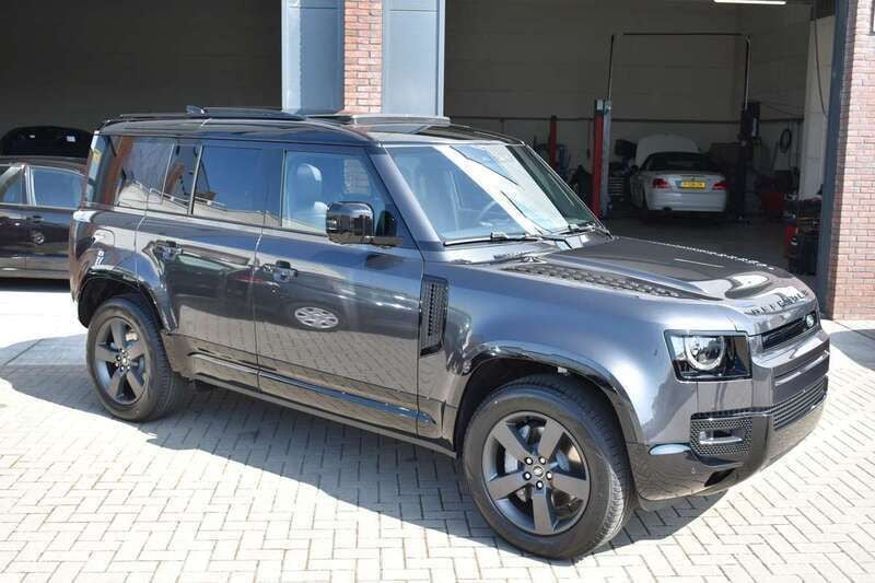 Grijs Nieuw 2025 Land Rover Defender HSE Dynamic SUV | € 114.500 (Iets duurder) - Afbeelding 1/4