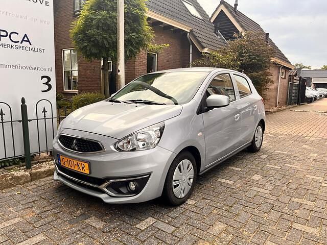 Grijs Gebruikt 2019 Mitsubishi Space Star Hatchback | € 7.450 (Iets duurder) - Afbeelding 1/4