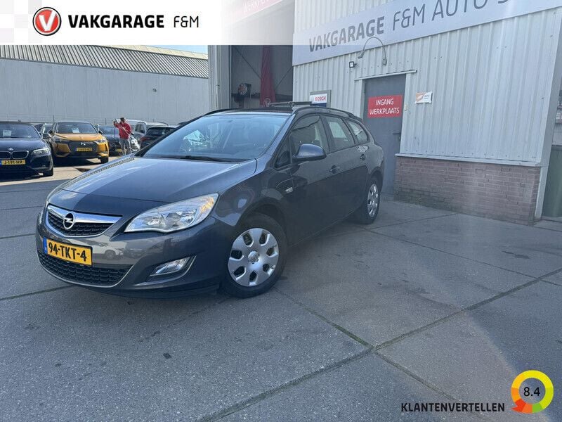 Grijs Gebruikt 2012 Opel Astra Business Edition Stationwagen | € 5.950 (Iets duurder) - Afbeelding 1/4