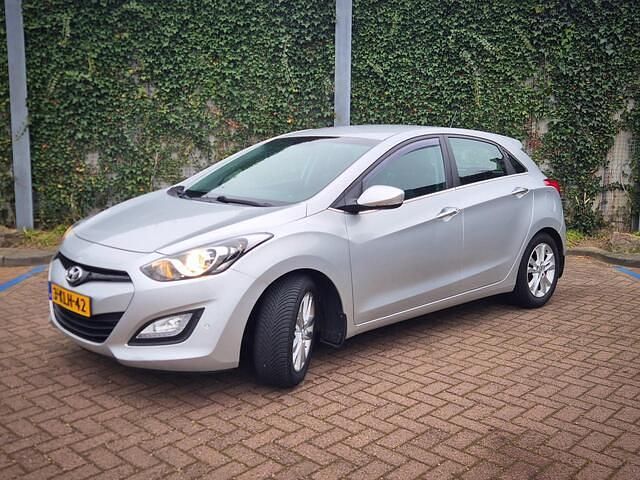 Occasion Hyundai i30 135 PK (99 kW) 2012 Grijs Hatchback