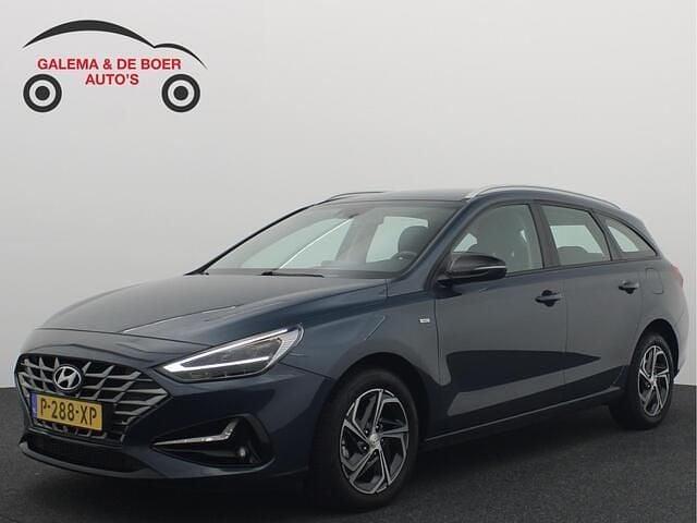 Blauw Occasion 2022 Hyundai i30 Comfort Stationwagen | € 17.888 (Eerlijke prijs) - Afbeelding 1/4