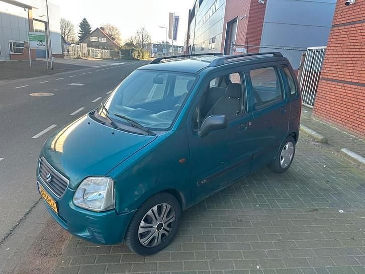 Occasion 2002 Suzuki Wagon R+ Stationwagen | € 750 (Super prijs) - Afbeelding 1/4