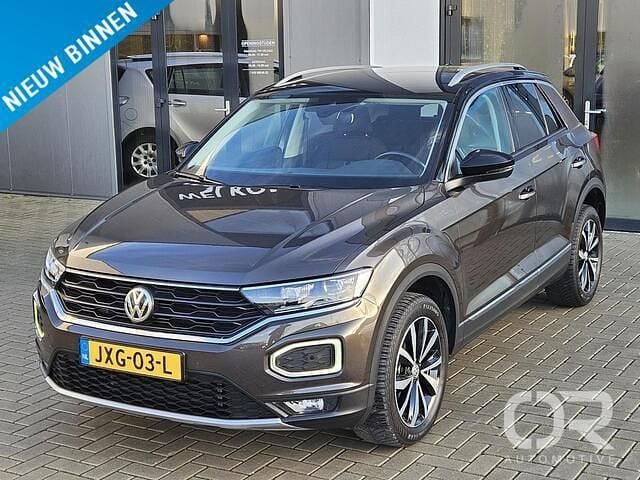 Bruin Occasion 2019 VW T-Roc Executive SUV | € 24.949 (Goede deal) - Afbeelding 1/4
