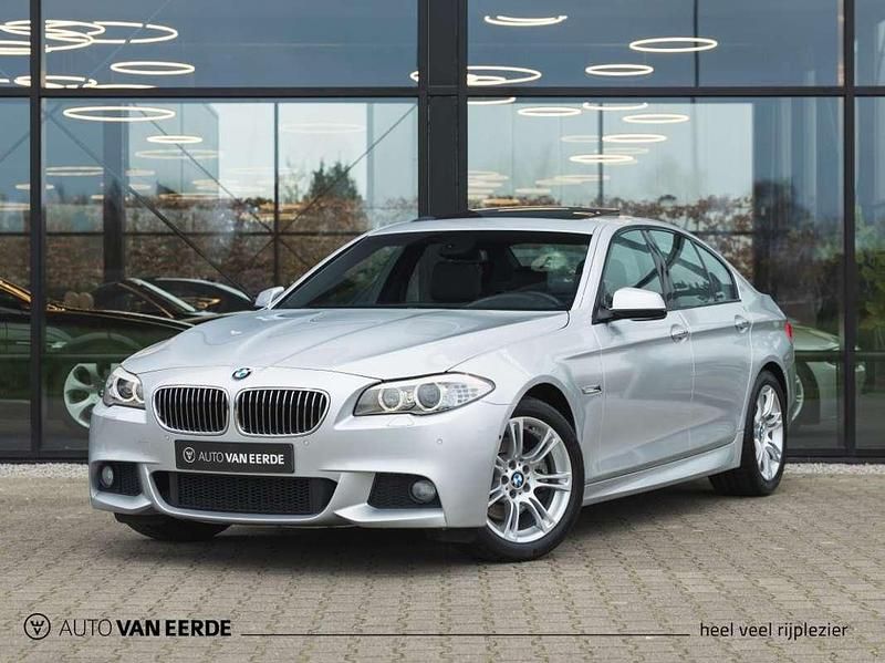 Zilver Occasion 2012 BMW 523 M Sport Sedan | € 26.950 - Afbeelding 1/4