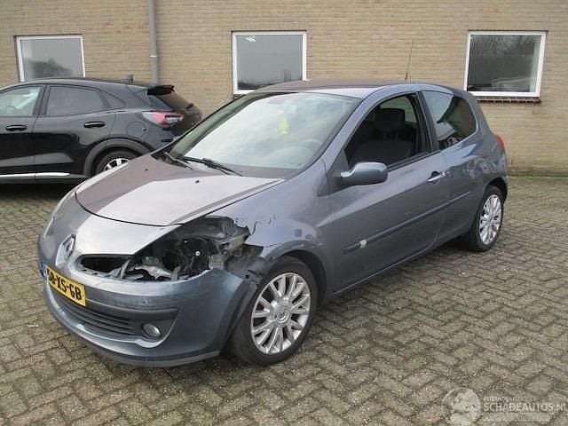 Occasion Renault Clio II Dynamique 2007 Grijs Hatchback