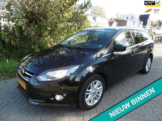Zwart Gebruikt 2013 Ford Focus Titanium Stationwagen | € 5.695 (Eerlijke prijs) - Afbeelding 1/4