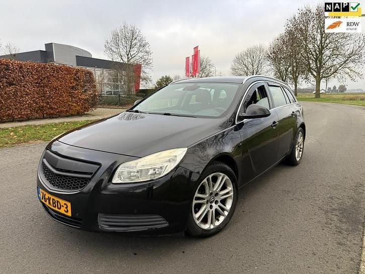 Zwart Gebruikt 2009 Opel Insignia Edition Stationwagen | € 2.399 (Eerlijke prijs) - Afbeelding 1/4