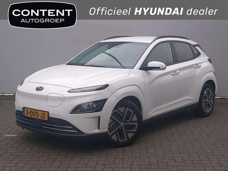 Wit Gebruikt 2024 Hyundai Kona SUV | € 28.940 (Iets duurder) - Afbeelding 1/4