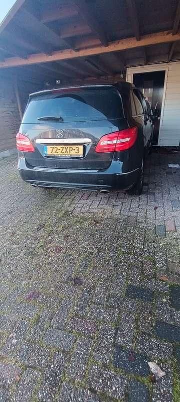 Zwart Occasion 2013 Mercedes B250 Ambition MPV | € 10.500 - Afbeelding 1/4