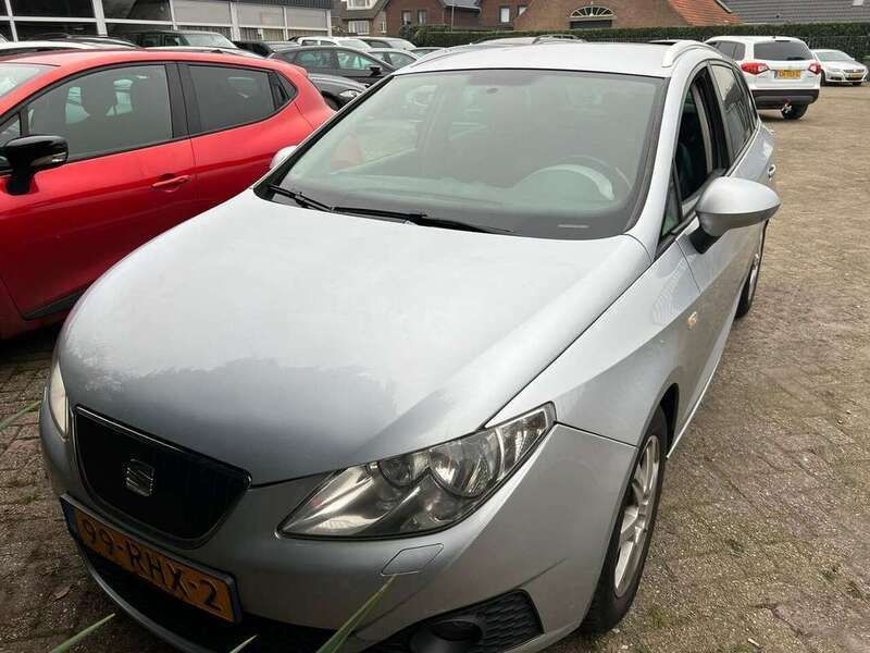 Grijs Gebruikt 2011 Seat Ibiza ST Ecomotive Stationwagen | € 2.750 (Duur) - Afbeelding 1/3