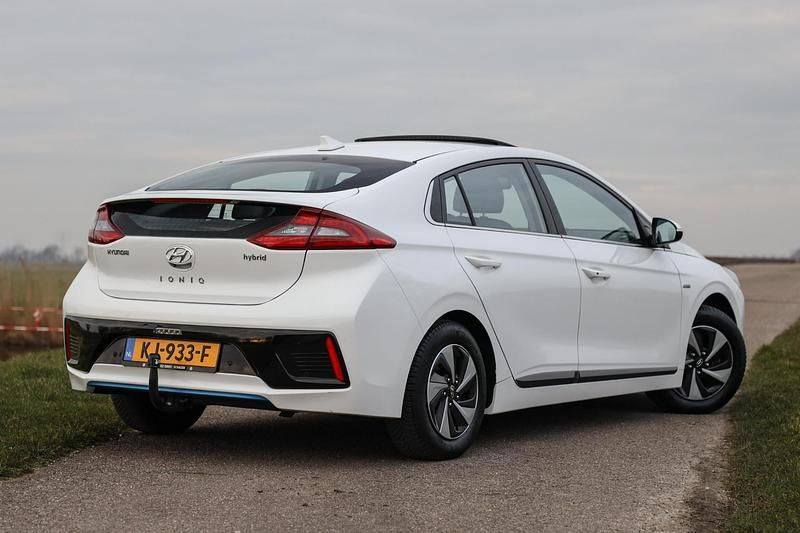 Occasion Hyundai Ioniq Edition 2016 Wit Hatchback