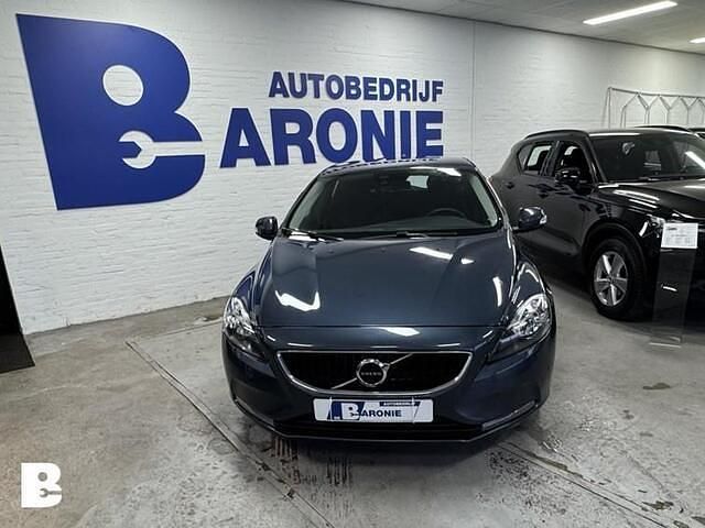 Occasion Volvo V40 Momentum 120 PK (88 kW) 2016 Blauw Hatchback