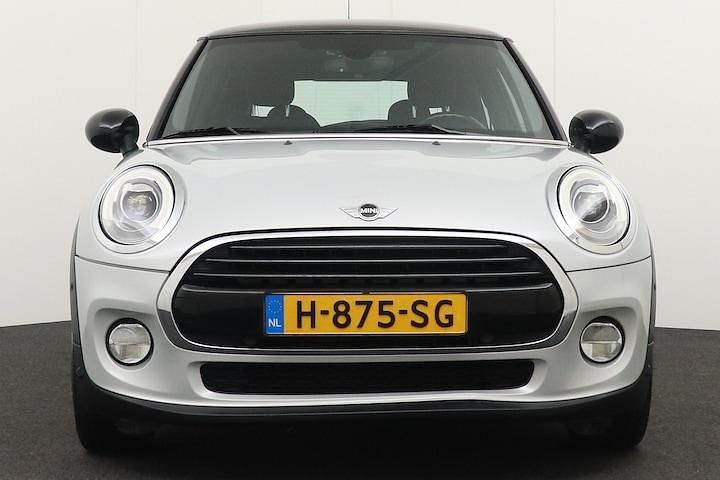 Occasion Mini Cooper Business 136 PK (100 kW) 2017 Wit Hatchback
