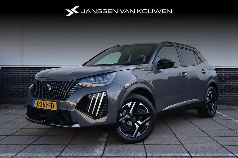 Grijs Gebruikt 2023 Peugeot e-2008 GT SUV | € 26.795 (Eerlijke prijs) - Afbeelding 1/4