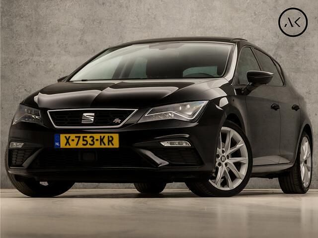 Zwart Gebruikt 2018 Seat Leon FR Sport Hatchback | € 17.945 (Eerlijke prijs) - Afbeelding 1/4