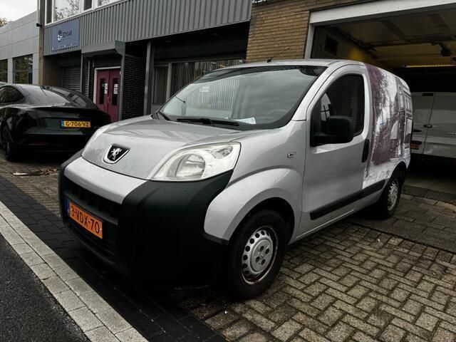 Grijs Gebruikt 2010 Peugeot Bipper MPV | € 2.995 (Eerlijke prijs) - Afbeelding 1/4