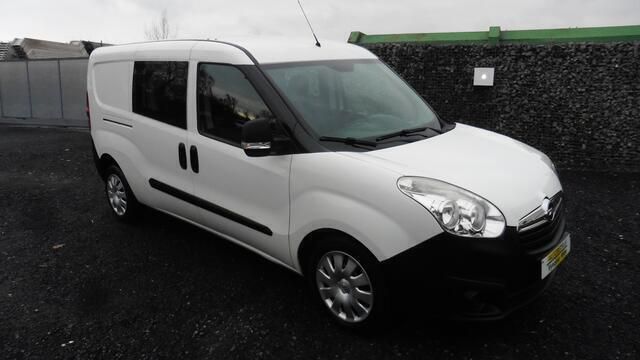 Wit Gebruikt 2015 Opel Combo MPV | € 7.990 (Duur) - Afbeelding 1/4