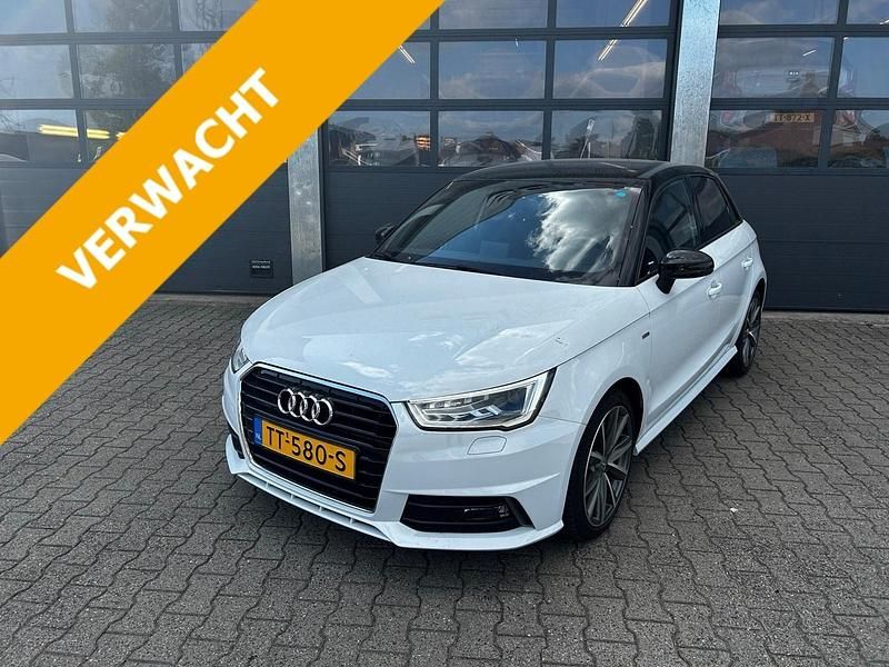 Wit Gebruikt 2018 Audi A1 Sportback Sport Hatchback | € 15.835 (Iets duurder) - Afbeelding 1/1