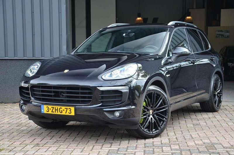 Zwart Gebruikt 2015 Porsche Cayenne SUV | € 31.950 (Eerlijke prijs) - Afbeelding 1/4