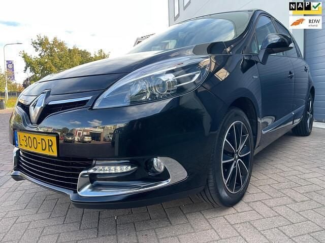 Zwart Gebruikt 2013 Renault Scénic III Bose Edition MPV | € 5.945 (Eerlijke prijs) - Afbeelding 1/4