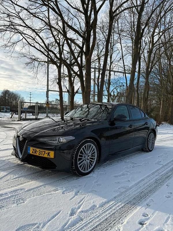 Occasion 2018 Alfa Romeo Giulia Sedan | € 12.750 (Goede deal) - Afbeelding 1/4
