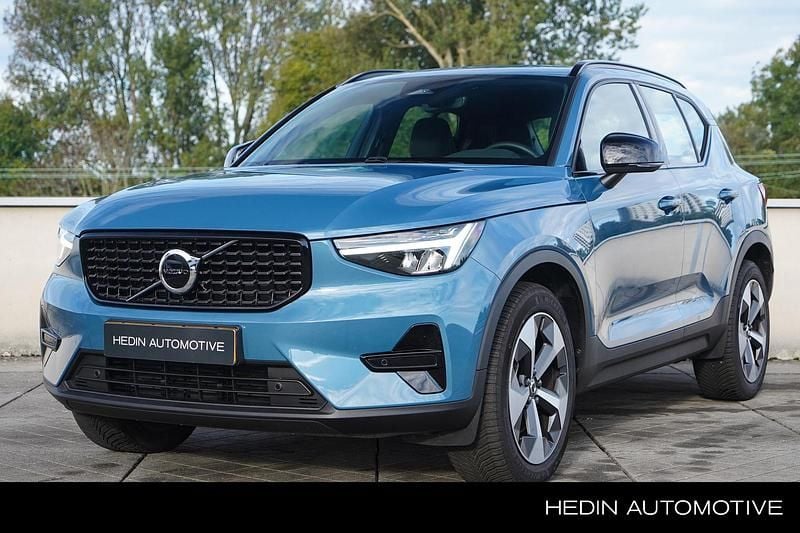 Blauw Gebruikt 2025 Volvo XC40 Plus SUV | € 49.995 (Duur) - Afbeelding 1/4