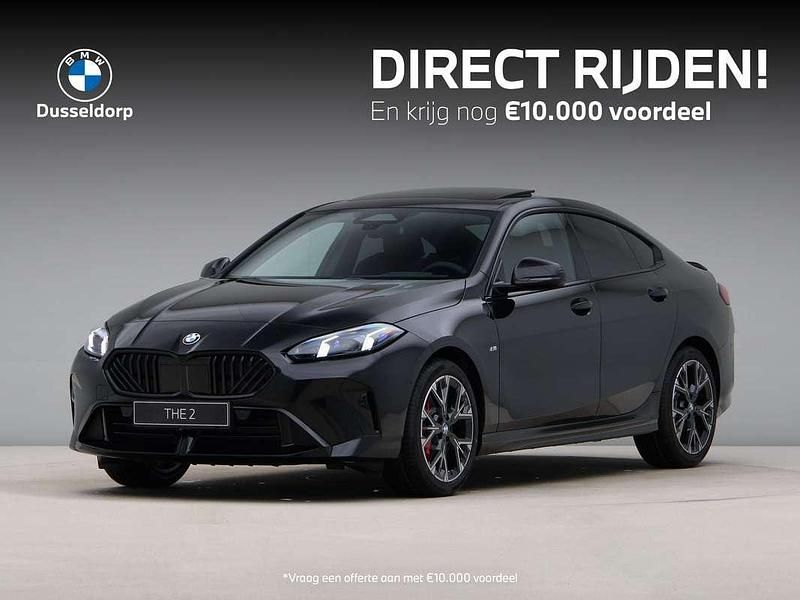 Zwart Nieuw 2025 BMW 220 Comfort Edition Coupé | € 58.279 (Eerlijke prijs) - Afbeelding 1/4