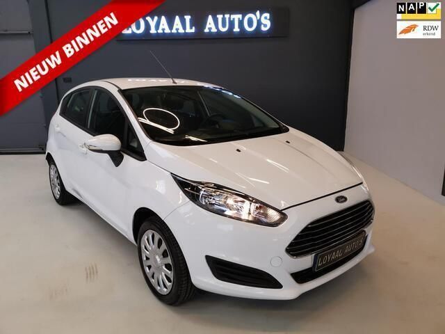 Wit Gebruikt 2013 Ford Fiesta Style Hatchback | € 6.000 (Eerlijke prijs) - Afbeelding 1/4