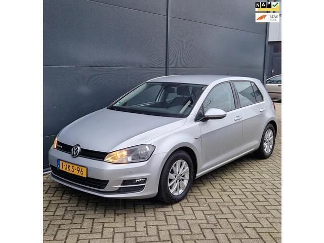 Grijs Gebruikt 2014 VW Golf VII Comfortline Hatchback | € 6.995 (Goede deal) - Afbeelding 1/4