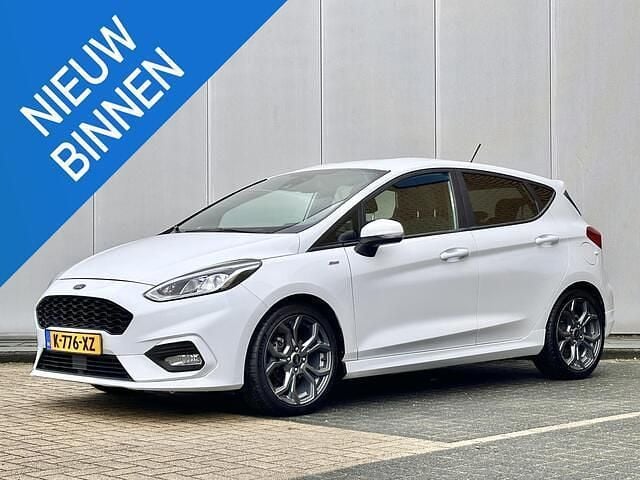 Wit Gebruikt 2018 Ford Fiesta ST-Line Hatchback | € 12.900 (Eerlijke prijs) - Afbeelding 1/4