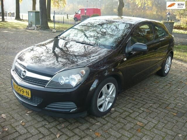 Zwart (metallic) Gebruikt 2009 Opel Astra GTC Business Hatchback | € 1.250 (Super prijs) - Afbeelding 1/4