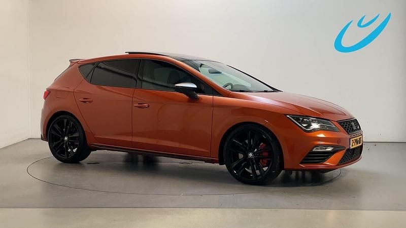 Oranje Gebruikt 2018 Cupra Leon Hatchback | € 27.900 (Duur) - Afbeelding 1/3
