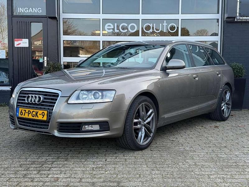 Beige (metallic) Occasion 2011 Audi A6 Stationwagen | € 4.450 (Duur) - Afbeelding 1/4