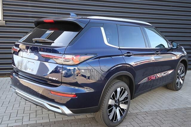 Nieuw Mitsubishi Outlander Edition 136 PK (100 kW) 2025 Blauw SUV