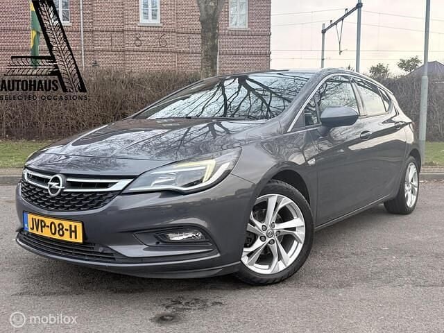 Bruin Occasion 2016 Opel Astra Innovation Stationwagen | € 8.199 (Goede deal) - Afbeelding 1/4