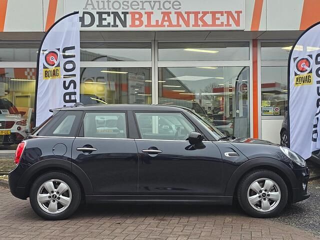Occasion Mini Cooper Business 136 PK (100 kW) 2020 Blauw Hatchback