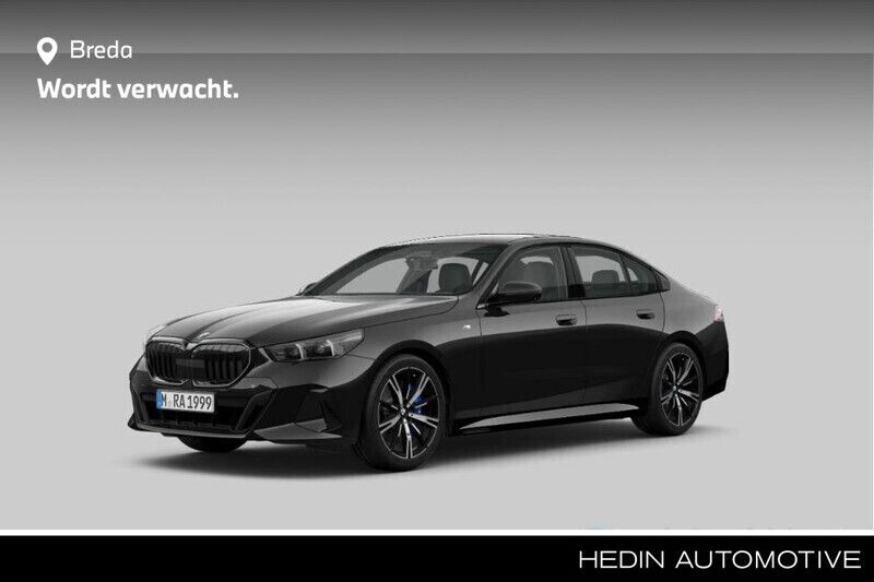 Zwart Gebruikt 2024 BMW 520 M Sport Sedan | € 67.880 (Duur) - Afbeelding 1/3