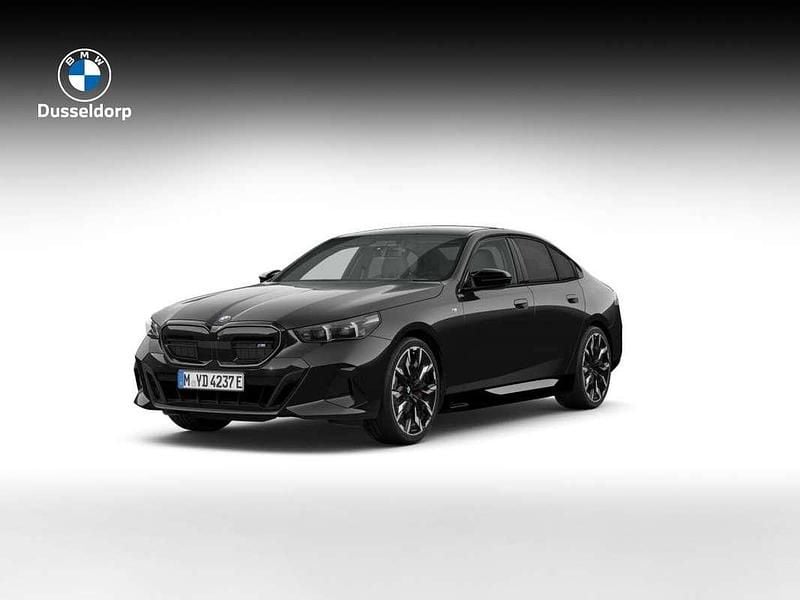 Zwart Nieuw 2025 BMW i5 Comfort Edition Sedan | € 121.174 - Afbeelding 1/4