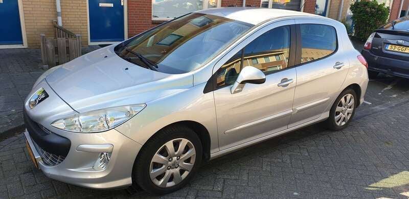 Zilver Gebruikt 2009 Peugeot 308 MPV | € 1.950 (Eerlijke prijs) - Afbeelding 1/4