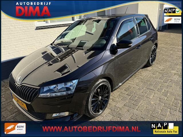 Zwart Gebruikt 2021 Skoda Fabia Business Line Stationwagen | € 15.390 (Iets duurder) - Afbeelding 1/4