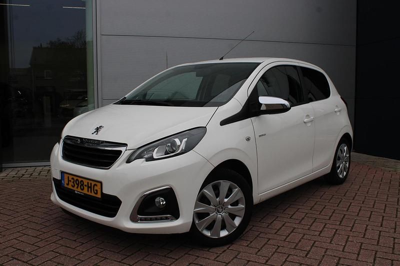 Wit Gebruikt 2020 Peugeot 108 Style Hatchback | € 9.900 (Eerlijke prijs) - Afbeelding 1/4